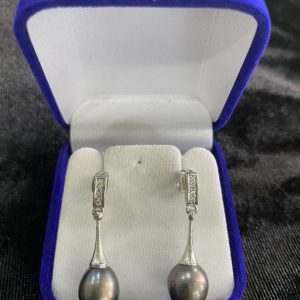 Black Pearl Ear Ring Sale 1290 baht