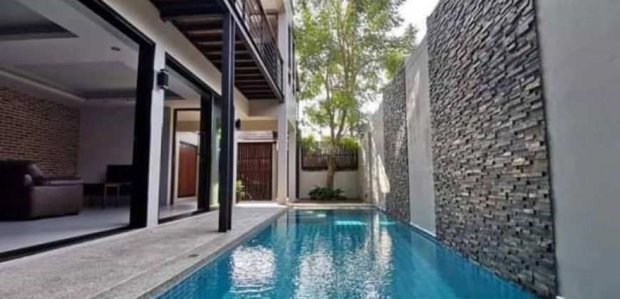 Second hand pool villa for sale, good price